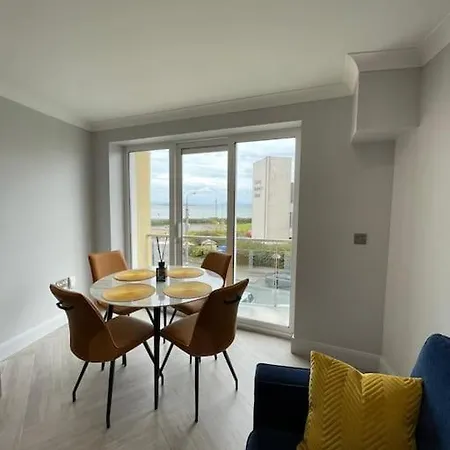 Apartman Exquisite Sea View In Salthill, Galway