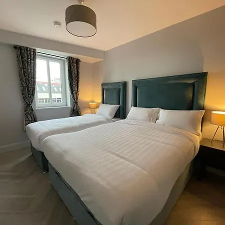 شقة Exquisite Sea View In Salthill, غالواي